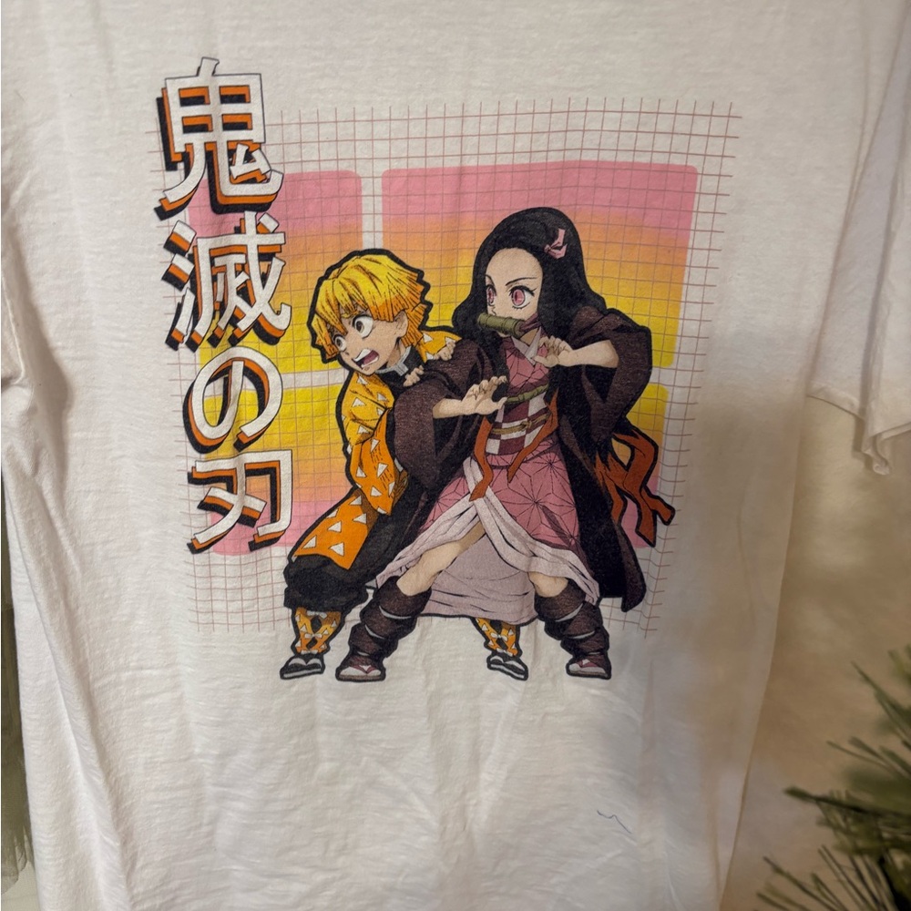 Demon Slayer Anime Nezuko Kamado & Zenitsu Agatsuma Graphic T-Shirt. NWOT.